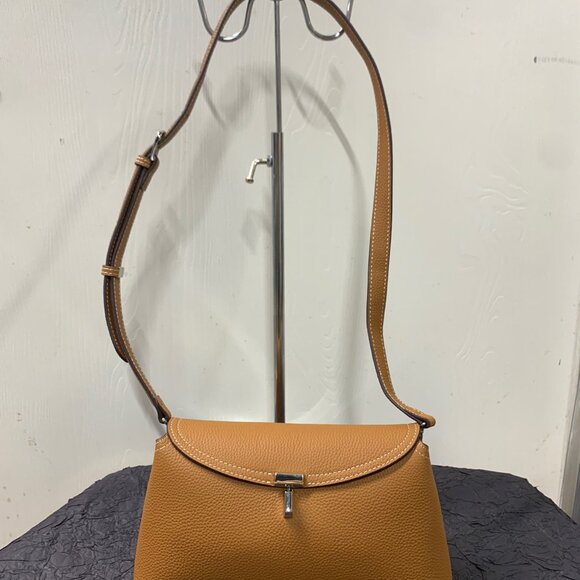 🧸TOTEME T-lock Shoulder Bag Brown🧸